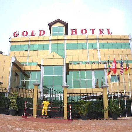 Gold Hotel Bafang Bagian luar foto